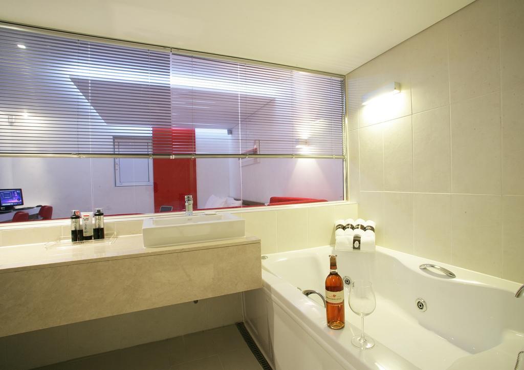 Antives Hotel Kojang Szoba fotó
